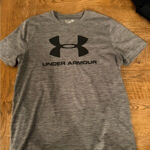 Under Armour Men's Heather Gray Short Sleeve Tee